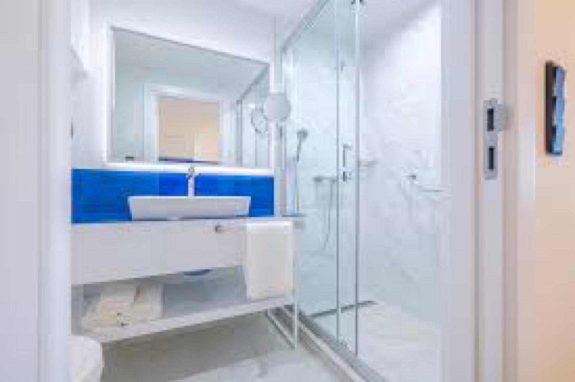 Sea View Orbi City Aparthotel Batumi Kültér fotó