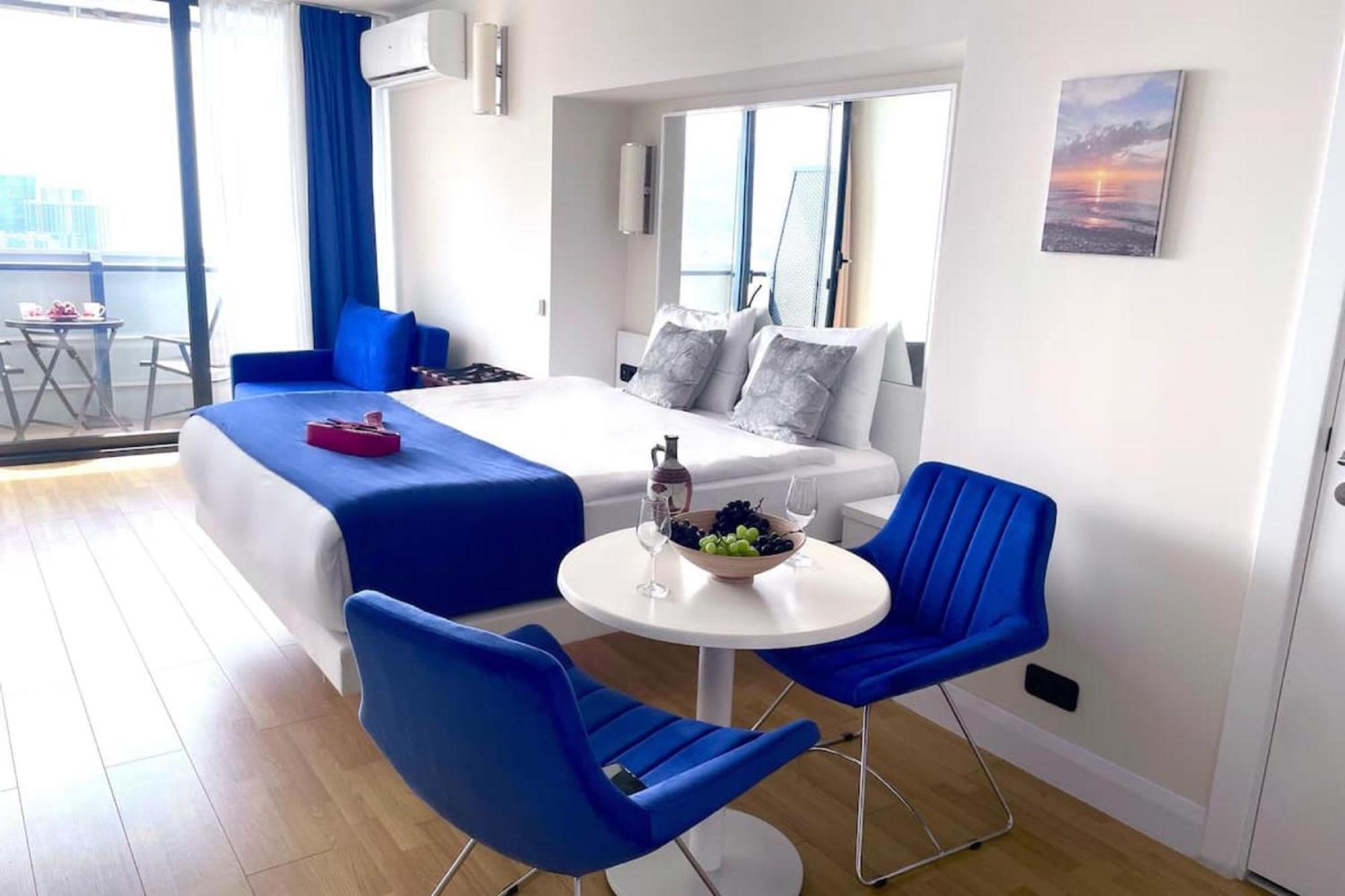 Sea View Orbi City Aparthotel Batumi Kültér fotó